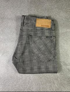 (Kategori: ) berada di . Dikirim oleh second_style29 (ID iklan 1404121943, Gambar 1). Deskripsi: .