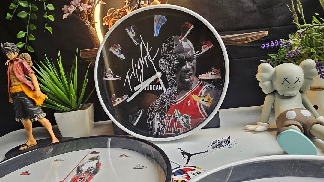 JORDAN WALL CLOCK 7.5 INCHES (Category: Wall Decor) located in Manila. Submitted by virginiavi90871 (Listing ID 1403998636, Image 2). Description: jordan wall clock 7.5 inches diameter 1pc. AA battery operated gentri area meetup or pickup sa house ko.