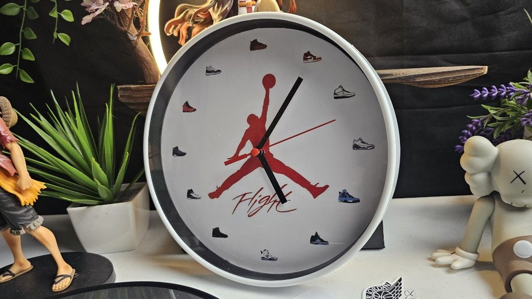 JORDAN WALL CLOCK 7.5 INCHES (Category: Wall Decor) located in Manila. Submitted by virginiavi90871 (Listing ID 1403998636, Image 3). Description: jordan wall clock 7.5 inches diameter 1pc. AA battery operated gentri area meetup or pickup sa house ko.