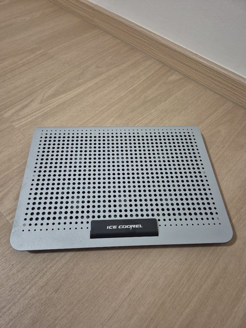 Quiet Laptop Cooling Pad (Adjustable height)464864676425256960