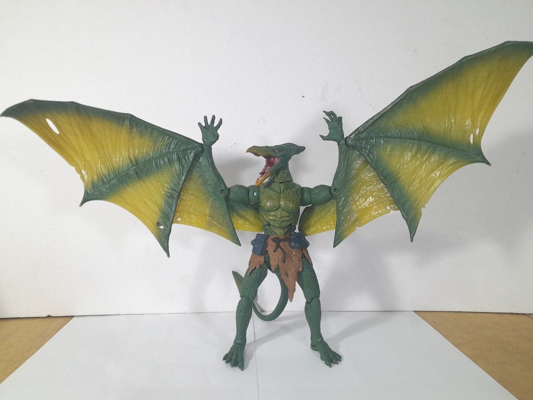 Marvel Legends Sauron BAF (Build a figure) complete (Category: Figurines & Statues) located in Manila. Submitted by ghirokuna (Listing ID 1404088152, Image 3). Description: Marvel Legends Sauron og BAF -bought second hand in a good condition -only issue is the torso joint being a little loose - stand not included -Ultron in second picture not included -delivery is to be handled by buyer .