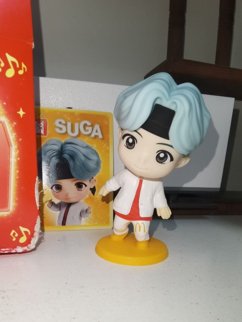 Mcdo BTS SUGA Encore Edition (Category: K-Wave Merchandise) located in Caloocan City. Submitted by all_antiques_preloved (Listing ID 1404047588, Image 1). Description: ☑️ Can be Swapped with any Mcdo FRIENDS (EXCEPT PHEOBE and ROSS kasi merun na po me nun☺️) ☑️ Box is a bit damaged kasi nabugbog sa bag nung maulan🥹 but the fig inside is in excellent condition! 💜 Rfs: na-double ng bili😆.