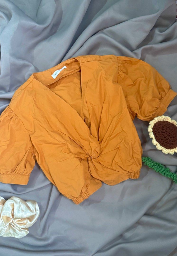 Mustard Knot Front Top (Category: Blouses) located in Tagum. Submitted by chipsdeclutters (Listing ID 1404167590, Image 3). Description: S-M.