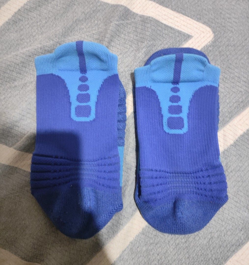 Nike hyperelite versatility basketball running socks (Category: Activewear) located in Las Pinas. Submitted by johnnnnnnnnnnnnnn (Listing ID 1404092640, Image 2). Description: good for training sports workout, gym, running, jogging, basketball, volleyball, cycling or for and outdoor nike, adidas, jordan, converse, h&m, lacoste, under armour, gymshark.