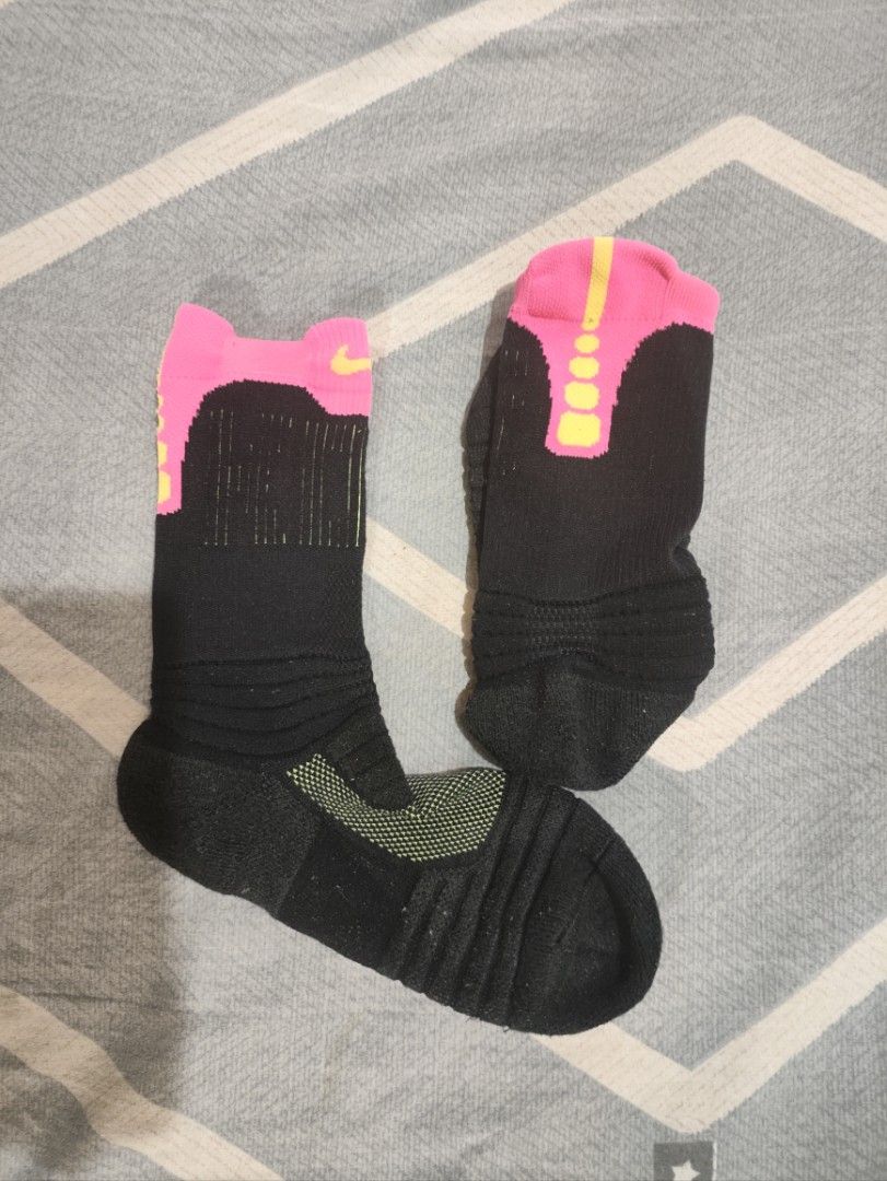 Nike KD hyperelite versatility basketball running socks (Category: Activewear) located in Las Pinas. Submitted by johnnnnnnnnnnnnnn (Listing ID 1404092936, Image 1). Description: good for training sports workout, gym, running, jogging, basketball, volleyball, cycling or for and outdoor nike, adidas, jordan, converse, h&m, lacoste, under armour, gymshark.