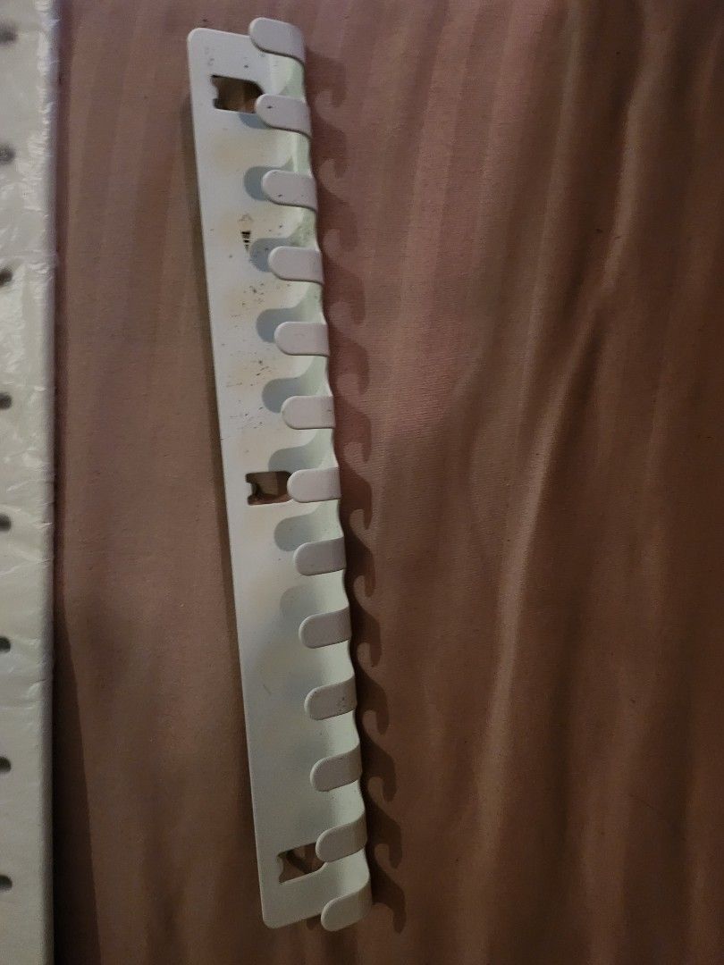 Pegboard accessories (Category: Office Furniture & Fixtures) located in Las Pinas. Submitted by prettychat (Listing ID 1404144943, Image 2). Description: All for 600 pegboard accessories bought in Ikea Shelve, container, hook rack, clip and many hooks.