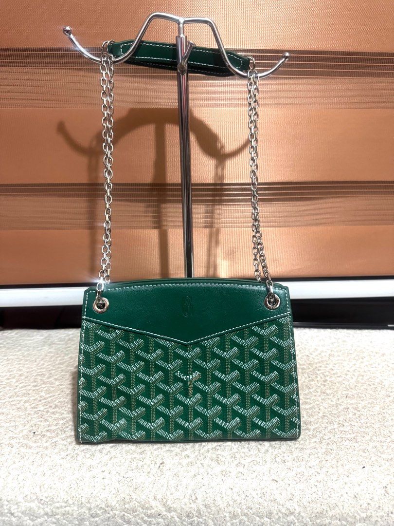 Preloved Goyard sling (Category: Luxury Bags & Wallets) located in Manila. Submitted by nylan1227 (Listing ID 1404092616, Image 1). Description: Like new condition.