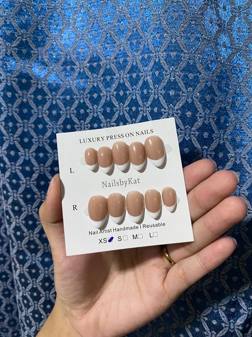 Press on Handmade Nails (Category: Hands & Nails) located in Manila. Submitted by missthrift___ (Listing ID 1404058557, Image 2). Description: with inclusions tools and glue ₱230 each french tip SOLD! if take all ₱430.