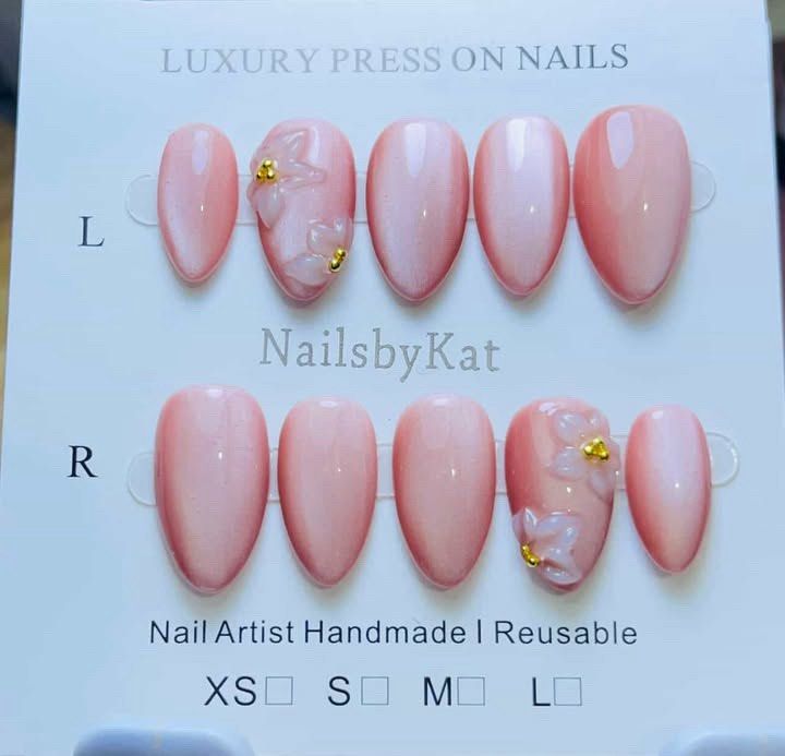 Press on Handmade Nails (Category: Hands & Nails) located in Manila. Submitted by missthrift___ (Listing ID 1404058557, Image 1). Description: with inclusions tools and glue ₱230 each french tip SOLD! if take all ₱430.