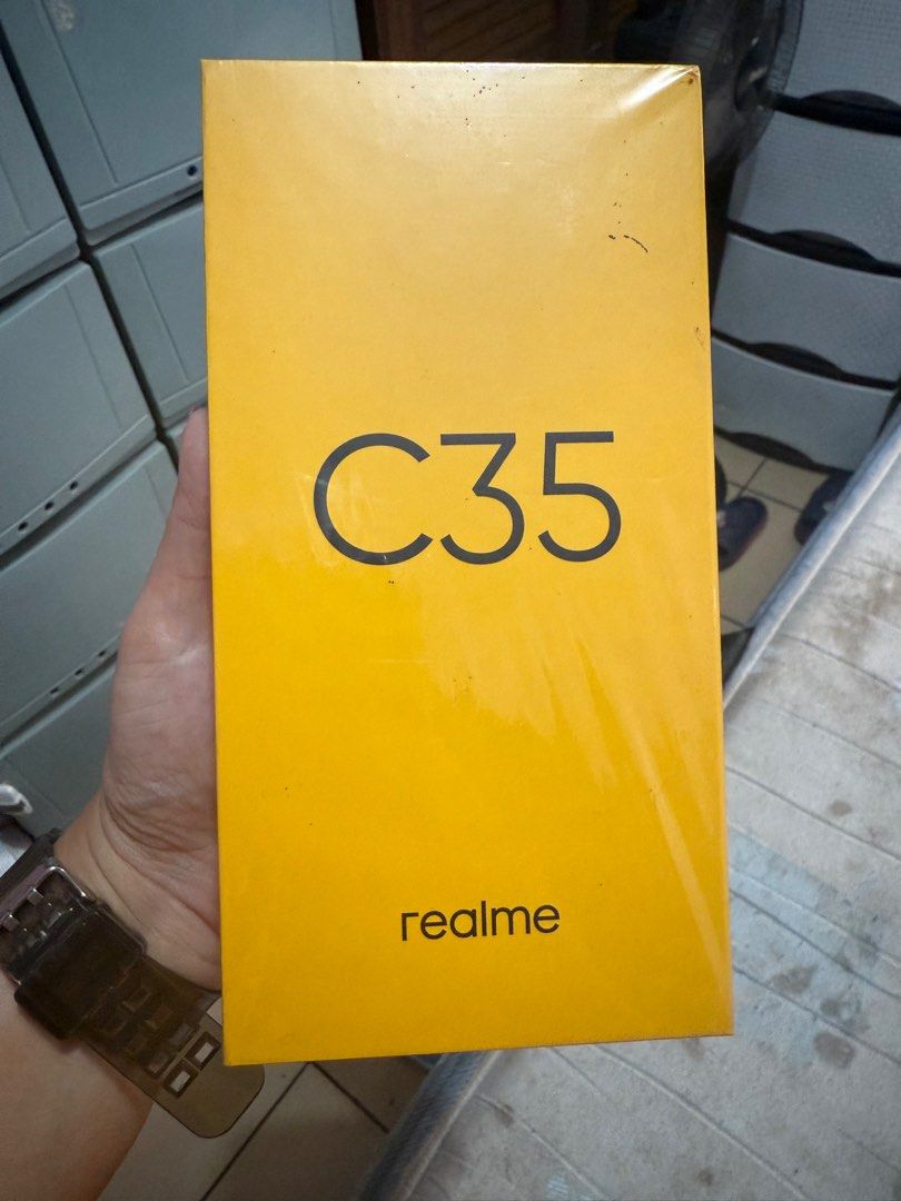 realme c35 (Category: Realme) located in Pasig City. Submitted by mcsha28 (Listing ID 1404057406, Image 2). Description: for sale pre loved realme c35 .