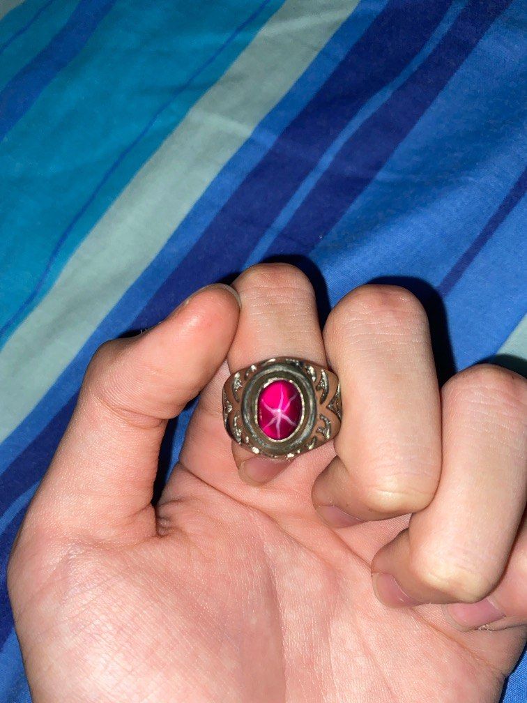 Ruby Ring (Category: Rings) located in Singapore. Submitted by mojosalesz (Listing ID 1404068262, Image 1). Description: .
