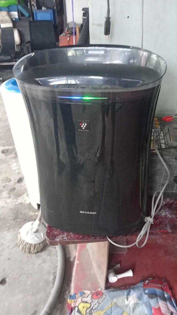 Sharp Air Purifier (Category: Air Purifiers & Dehumidifiers) located in Quezon City. Submitted by madelrivera (Listing ID 1404043559, Image 1). Description: UV AIR PURIFIER WITH MOSQUITO CATCHER FOR SALE 6K LOCATION CARLOS EXTENSION SAN BARTOLOME NOVA QC.