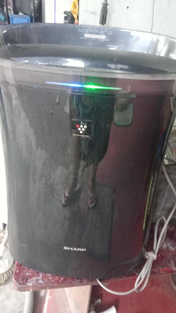 Sharp Air Purifier (Category: Air Purifiers & Dehumidifiers) located in Quezon City. Submitted by madelrivera (Listing ID 1404043559, Image 2). Description: UV AIR PURIFIER WITH MOSQUITO CATCHER FOR SALE 6K LOCATION CARLOS EXTENSION SAN BARTOLOME NOVA QC.