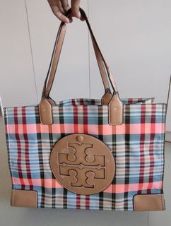 （分類：）位於 。 由 just.plain 提交（商品編號 1404143030，圖片 1）。簡介： 。