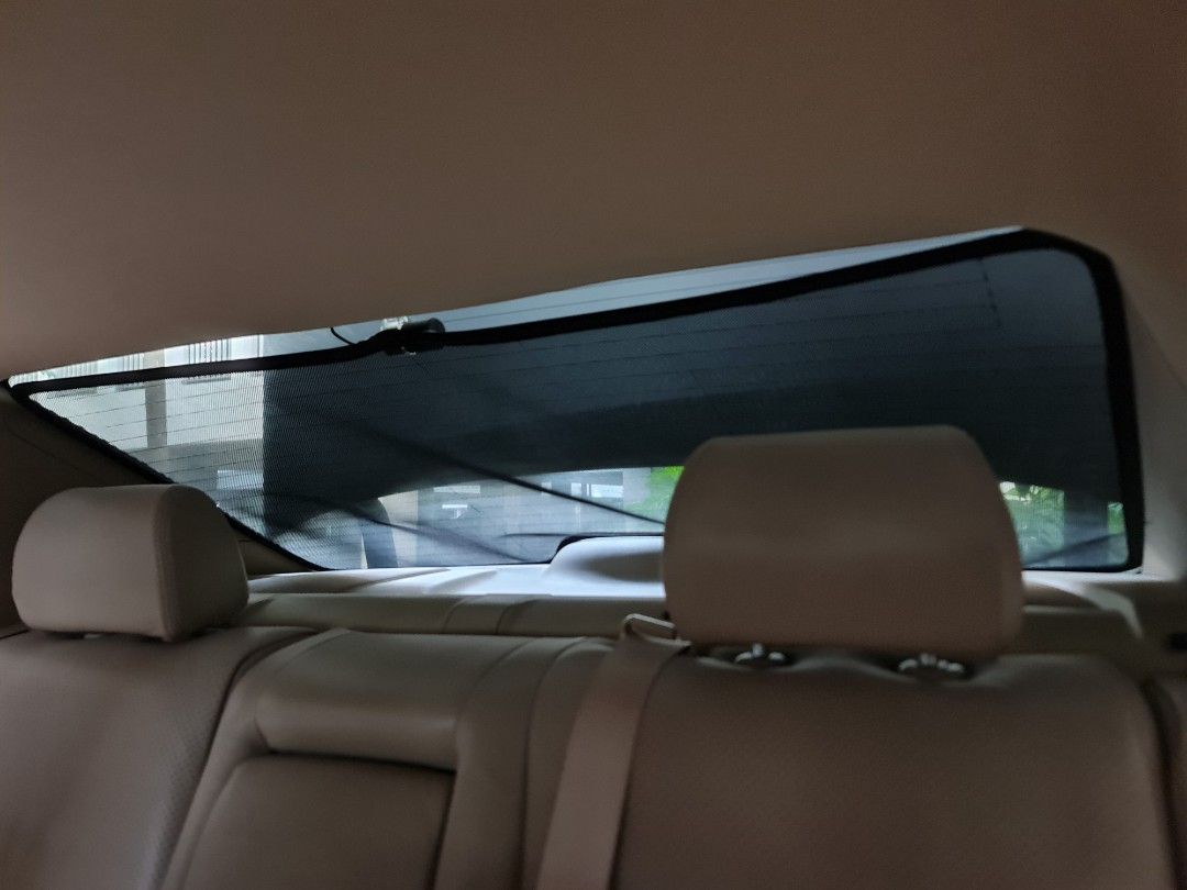 Window screen (Category: Sun Shades & Shields) located in Singapore. Submitted by ho2pe (Listing ID 1404117594, Image 3). Description: honda civic 2007 and 2008 series window screen.