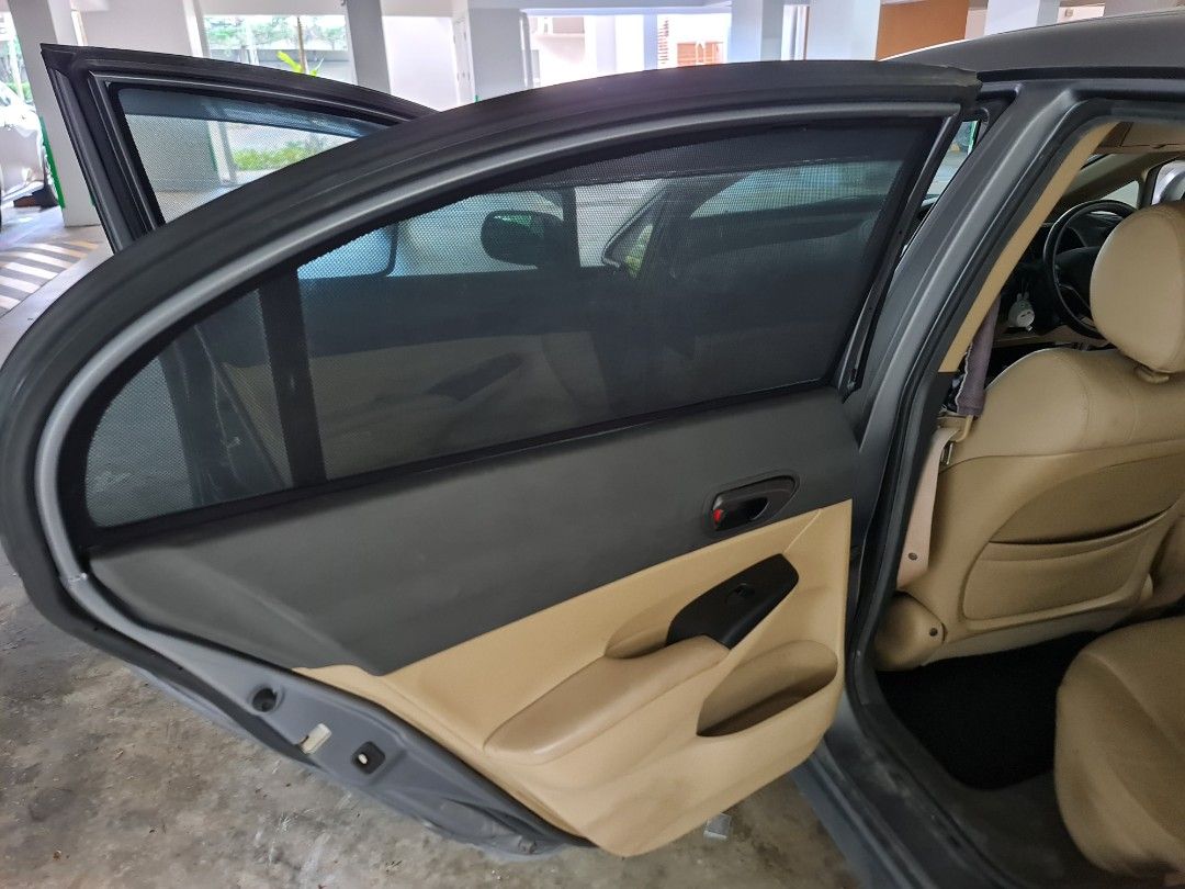 Window screen (Category: Sun Shades & Shields) located in Singapore. Submitted by ho2pe (Listing ID 1404117594, Image 1). Description: honda civic 2007 and 2008 series window screen.