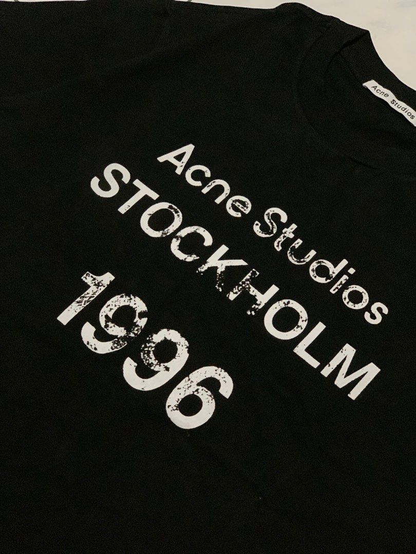 ACNE STUDIOS STOCKHOLM LOGO TEE (Category: Tshirts & Polo Shirts ) located in Manila. Submitted by scarlett_hope (Listing ID 1404203008, Image 2). Description: ACN3 STVDIOS SPELL OUT LOGO TEE. L: 28 W: 21.5 COLOR RATE: 10/10 CONDITION: AS NEW MOP: GCASH COURIER: J&T OR LALAMOVE.
