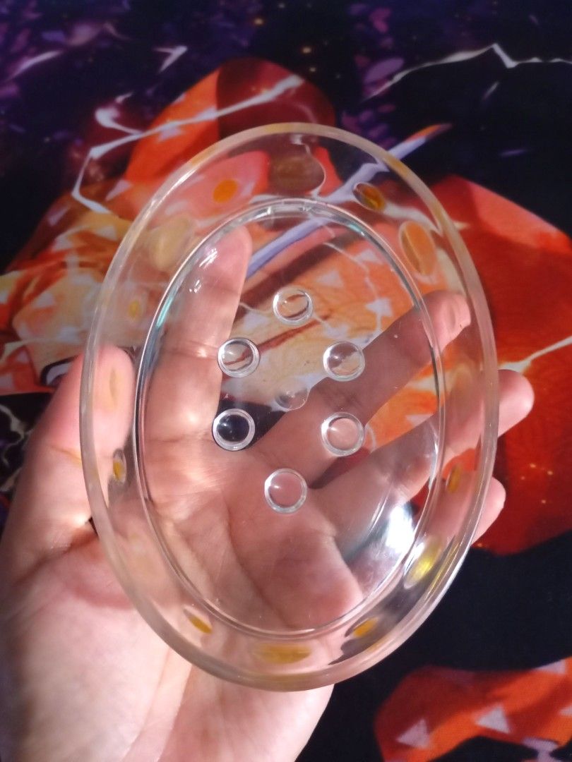 Acrylic Soap Dish (Category: Bath) located in Quezon City. Submitted by an.marie (Listing ID 1404230981, Image 2). Description: no issue don't use it anymore japan made.
