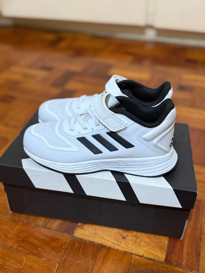 Adidas Duramo 10 EL K White Black (Category: Babies & Kids Fashion) located in Pasig City. Submitted by cacishop (Listing ID 1404301272, Image 2). Description: Size 13k.