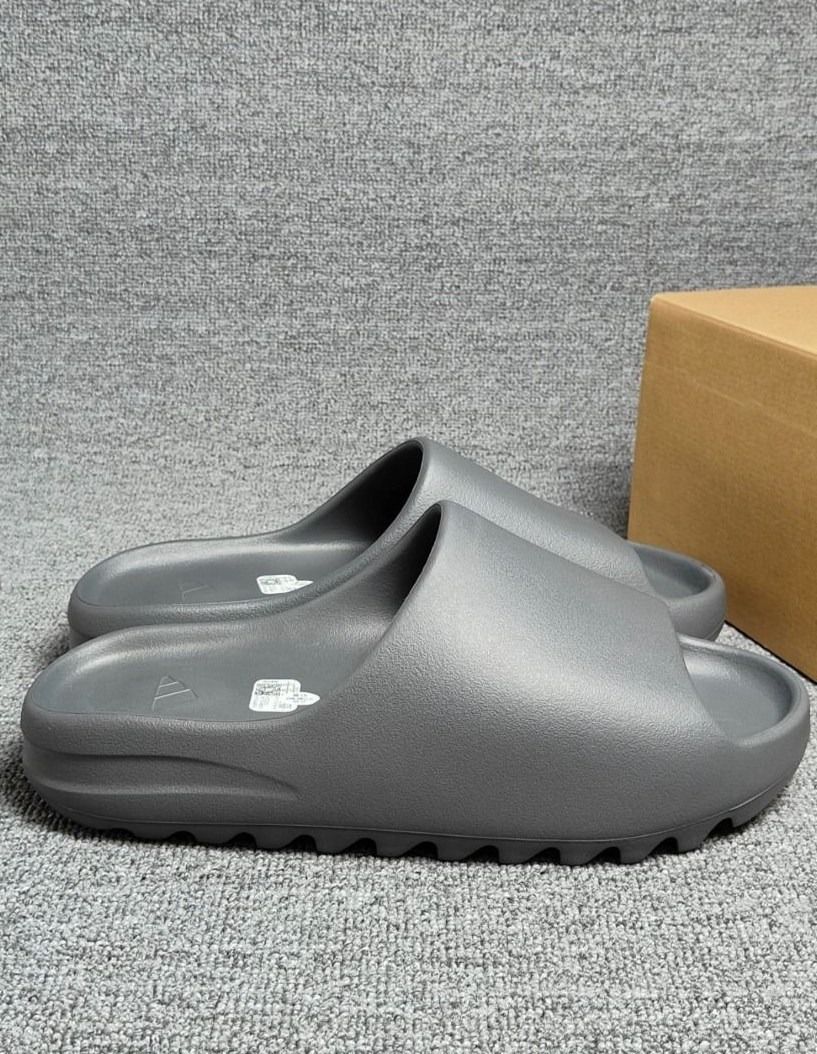 adidas originals Yeezy Slide Granite EVA, Women's Fashion, Footwear ...