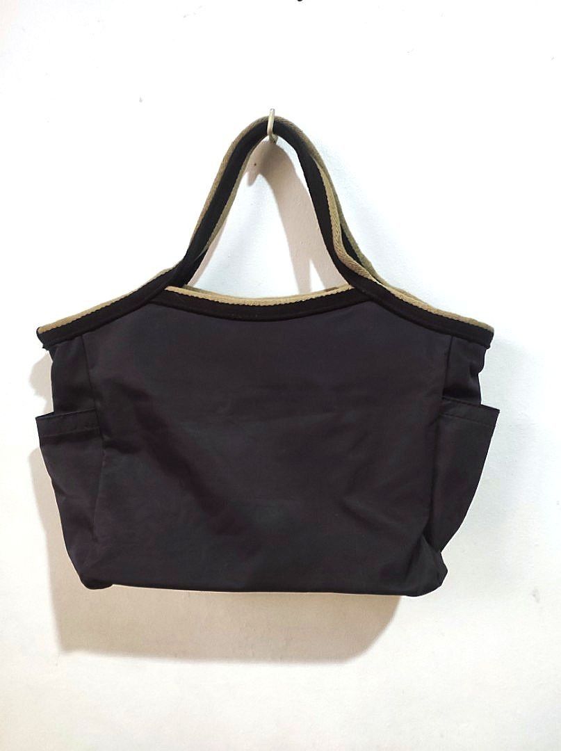 AGNES B. SHOULDER BAG (Category: Luxury Bags & Wallets) located in Rizal. Submitted by browk.ph (Listing ID 1404205729, Image 2). Description: Feel free to negotiate..
