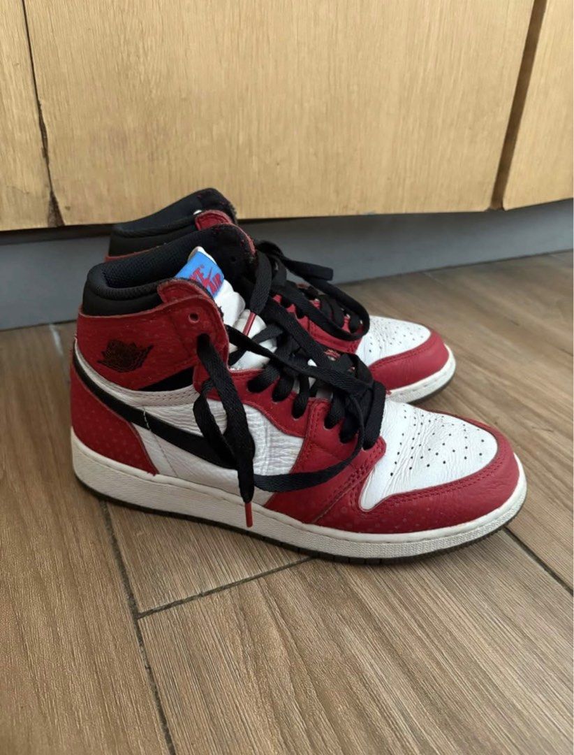 Air Jordan 1 High OG Spiderman (Category: Sneakers) located in Manila. Submitted by dhanstuffs (Listing ID 1404349750, Image 3). Description: Air Jordan 1 High OG sneakers Spiderman - complete box and extra laces (blue and red) - 5.5Y / Size 7 womens - Sampaloc Area .