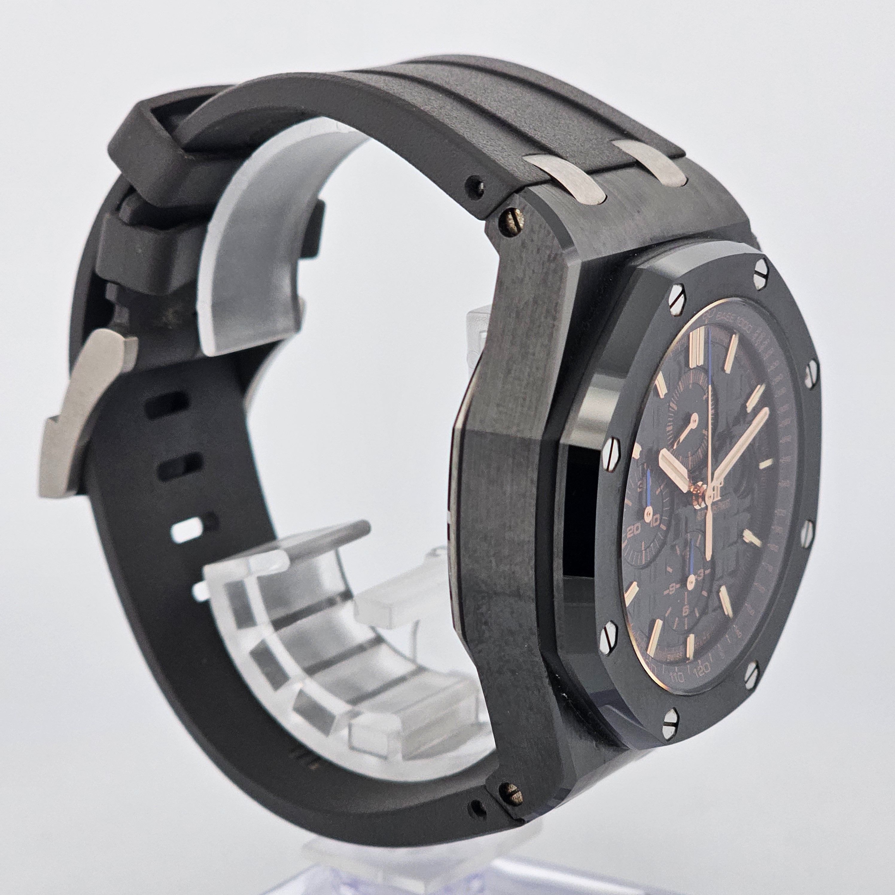 Audemars Piguet Royal Oak Offshore Chronograph 26405CE.OO.A002CA.02 44mm (Category: Watches) located in Singapore. Submitted by watchbanka.deer (Listing ID 1404274586, Image 3). Description: Watch Condition: Very Good Warranty Year: 2017 Diameter: 44mm Movement: Automatic Case Material: Ceramics Dial Color: Black Accessories: Original Box and Documents No Exchange Thank You Want to see more watches we have please follow us on: Website: https://ww