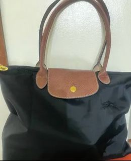 (Category: ) located in . Submitted by lynberii (Listing ID 1404341525, Image 1). Description: .