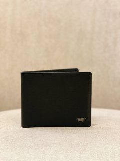(Category: ) located in . Submitted by luxshare_preloved_ (Listing ID 1404256963, Image 1). Description: .
