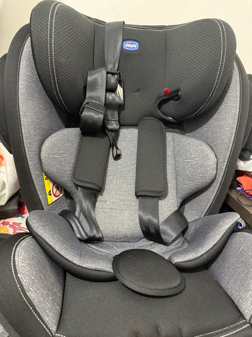 Chicco Unico Plus Convertible Car Seat (Category: Car Seats) located in San Mateo. Submitted by zeketina (Listing ID 1404236420, Image 1). Description: Chicco Unico Plus Convertible Carseat Clean and in great condition Used only for 3-4 times during long travels Original Price: 16,990.00 Selling for: 11,000.00 (negotiable) Free cushion Loc: Birmingham Alberto San Mateo Rizal.