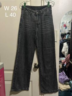 (Category: ) located in . Submitted by m_declutter (Listing ID 1404285189, Image 1). Description: .