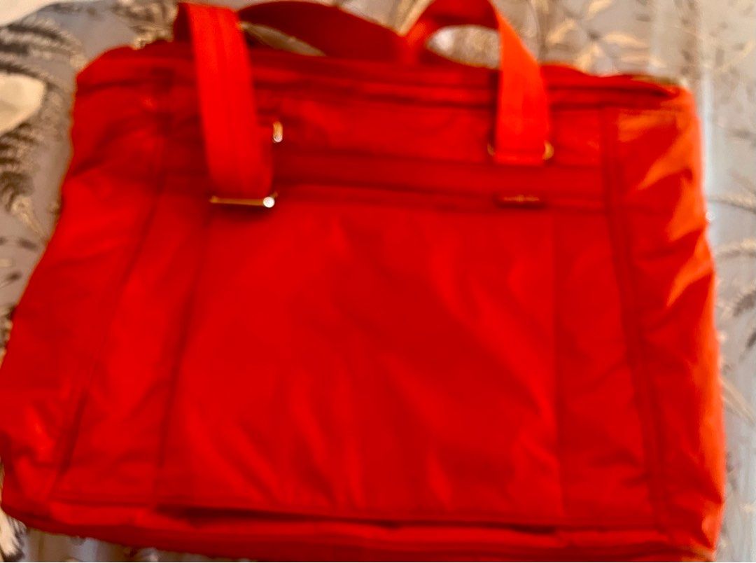 Hedgren Red Orange Tote Bag (Category: Tote Bags) located in Manila. Submitted by beatep (Listing ID 1404246164, Image 2). Description: Hedgren Eva M Women’s Laptop Tote See actual pics for details Shipping shouldered by the buyer.