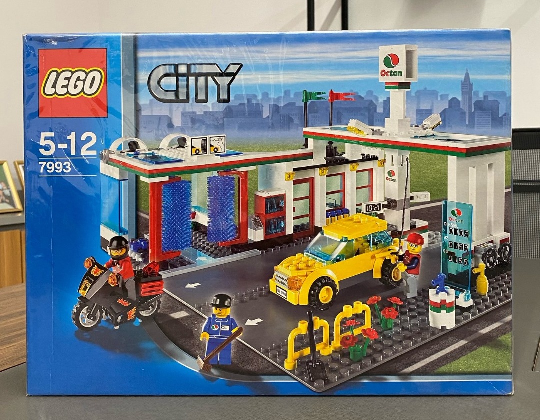 Lego City 7993 Service Station, Hobbies & Toys, Toys & Games on Carousell
