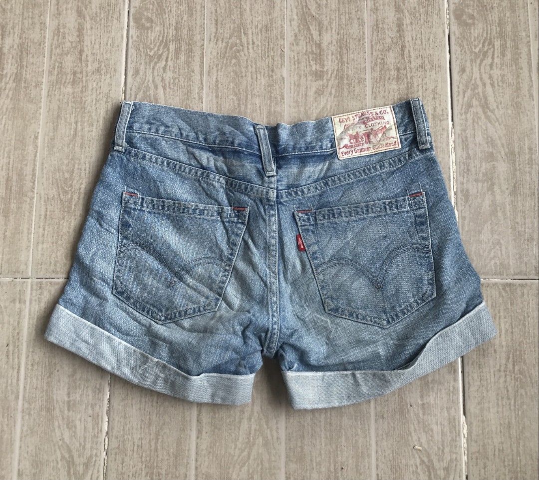 Levi's Light Wash Distressed Shorts W30 (Category: Shorts) located in Tagum. Submitted by _mr.thrifter (Listing ID 1404189715, Image 3). Description: - Authentic Levi's shorts - Light wash - Waist: W30 - Length: L13.5 - Hem: 10 - Ready to wear.