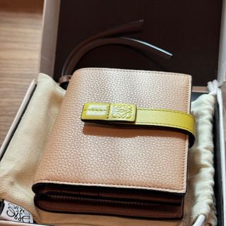 （分類：）位於 。 由 Freezelya 提交（商品編號 1404220786，圖片 1）。簡介： 。