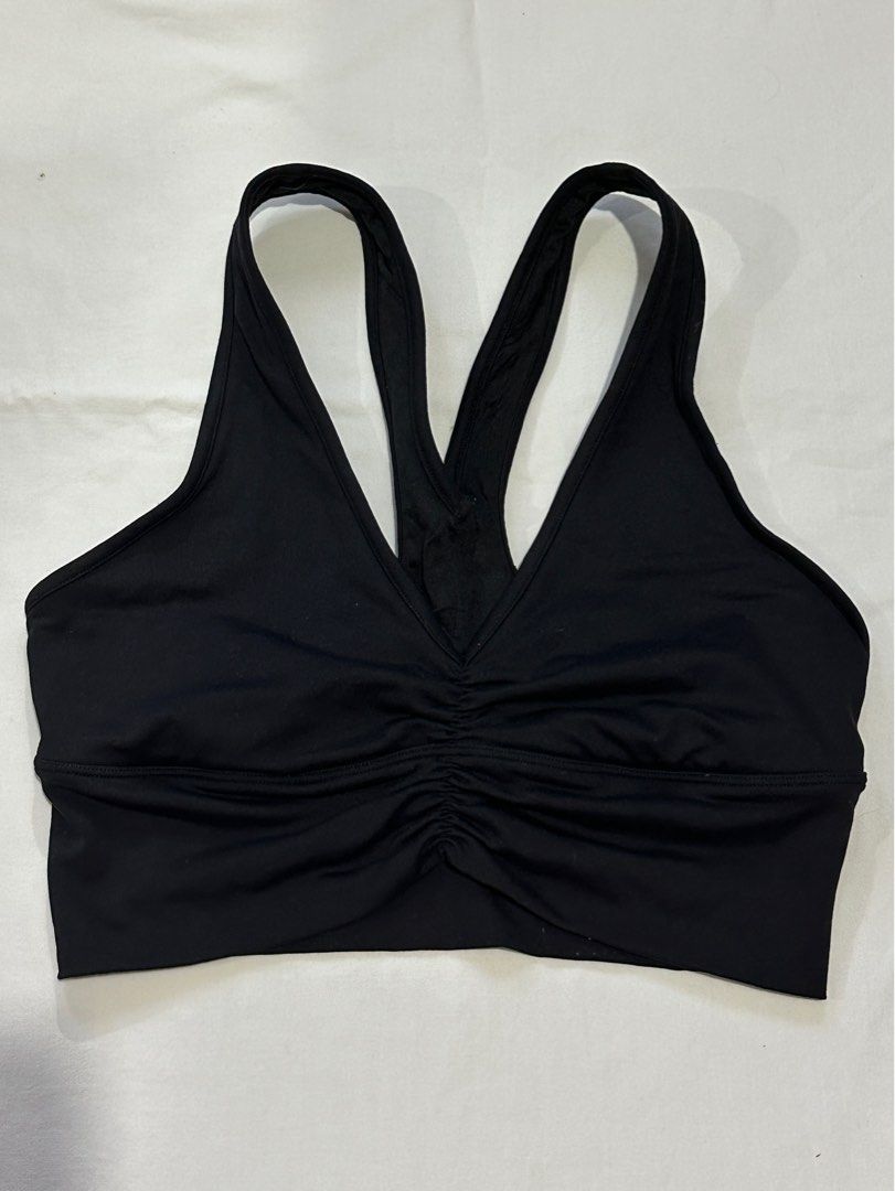 MEDIUM • alo wild thing bra (black) (Category: Activewear) located in Angeles City. Submitted by shopsecondset (Listing ID 1404221221, Image 2). Description: 📌Please read my bio before ordering 💰MOP: GCash only 🚚MOD: J&T only ❕Due to limited replies allowed on the app we will not reply to lowballers 🧘🏻‍♀️More items on @secondset Width: 12.5” Length: 14.5” Retails for ₱5800 on their website No flaws No pad slots.