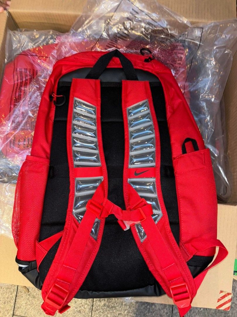 NIKE ELITE BAG V3 “UNIV RED” 32L (Category: Backpacks) located in Manila. Submitted by keepgrind2023 (Listing ID 1404301241, Image 2). Description: NIKE ELITE BAG V3 “UNIV RED” 32L.