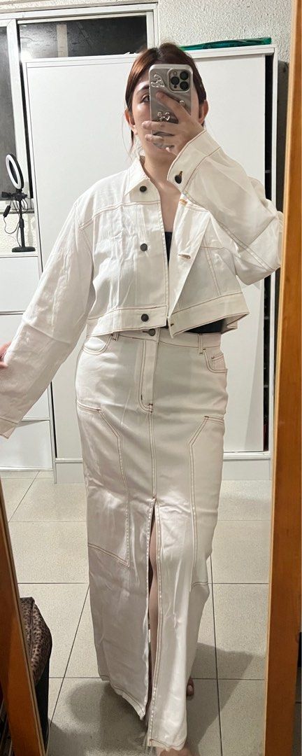 Off White Denim Coords (Category: Sets or Coordinates) located in Manila. Submitted by declutterwithC (Listing ID 1404244453, Image 3). Description: Brand new with tag 🏷️ Bought for 2k from SM, selling it for 1780 (negotiable 😉) XL on tag can fot L to 2XL (soft denim slightly stretchy) .