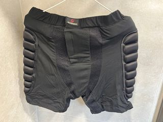 （分類：）位於 。 由 abt001 提交（商品編號 1404242987，圖片 1）。簡介： 。