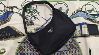 (Category: ) located in . Submitted by lr_closet (Listing ID 1404342703, Image 1). Description: .