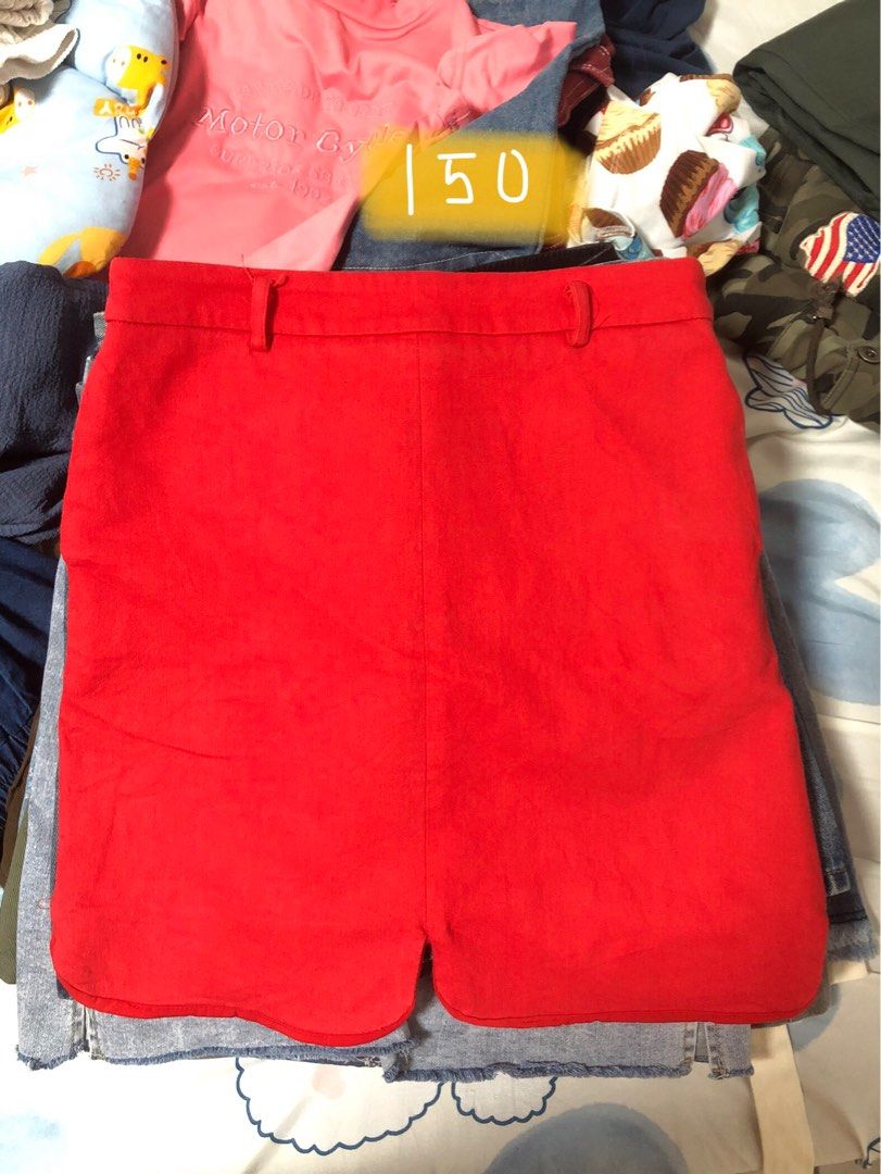 Red Skirt (Category: Skirts) located in Caloocan City. Submitted by declutternation (Listing ID 1404361003, Image 1). Description: 📏 lenght: 16 inches 💯no issue/damage ✨washed ❗️with middle and side slits.