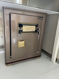 （分類：）位於 。 由 wan555 提交（商品編號 1404340582，圖片 1）。簡介： 。