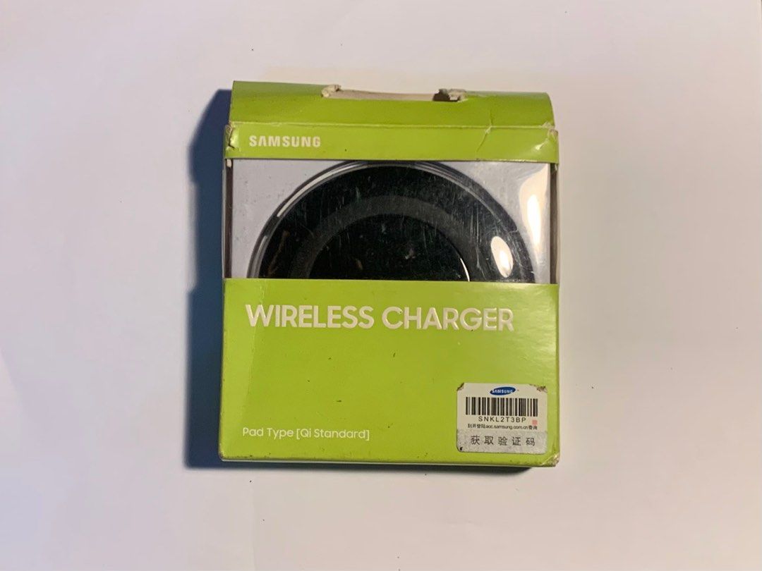Samsung Wireless Charger - Pad Type [Qi Standard] (Category: Chargers & Cables) located in Manila. Submitted by pagulan (Listing ID 1404347739, Image 2). Description: .