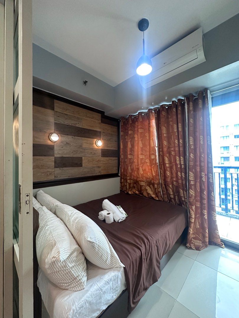 Sea Residences (Category: Apartments & Condos) located in Paranaque City. Submitted by janell.marcos04 (Listing ID 1404254232, Image 2). Description: Daily stay Monthly Weekly stay Pm me for more details .