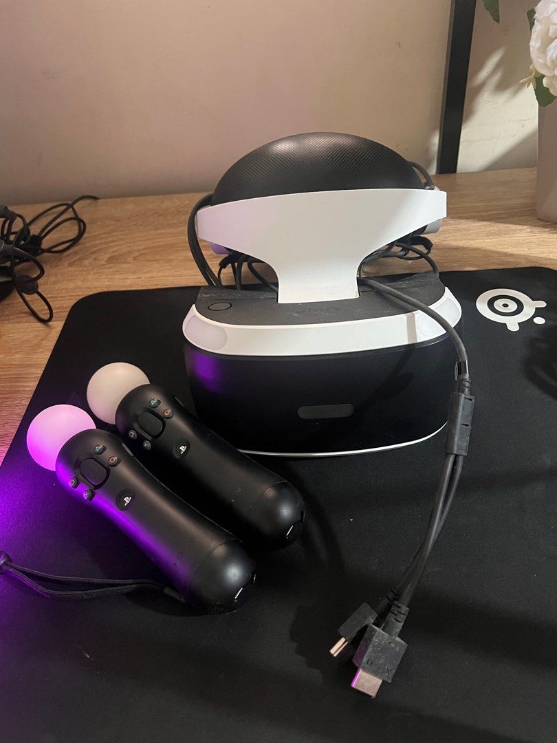 Sony PlayStation VR Bundle (Category: Virtual Reality) located in Quezon City. Submitted by lsy00.whale (Listing ID 1404232287, Image 1). Description: - Complete Sony PlayStation VR bundle - Includes: VR headset, 2 motion controllers, camera, and all cables - Ready to plug and play - Experience immersive gaming! - No manual included, but you can search it up online. .