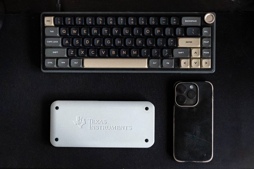 TI-84 Plus CE Python Calculator, Computers & Tech, Office & Business ...