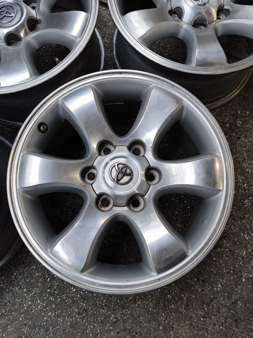 Toyota Prado 120 17s mags (Category: Mags and Tires) located in San Juan City. Submitted by MW_888 (Listing ID 1404202635, Image 2). Description: Toyota Prado 120 mags Size 17 x 7 + 30 offset 6 holes 139 bolt pattern Fits Fortuner, Hilux, Hi ace, Prado 22k Banawe Area.