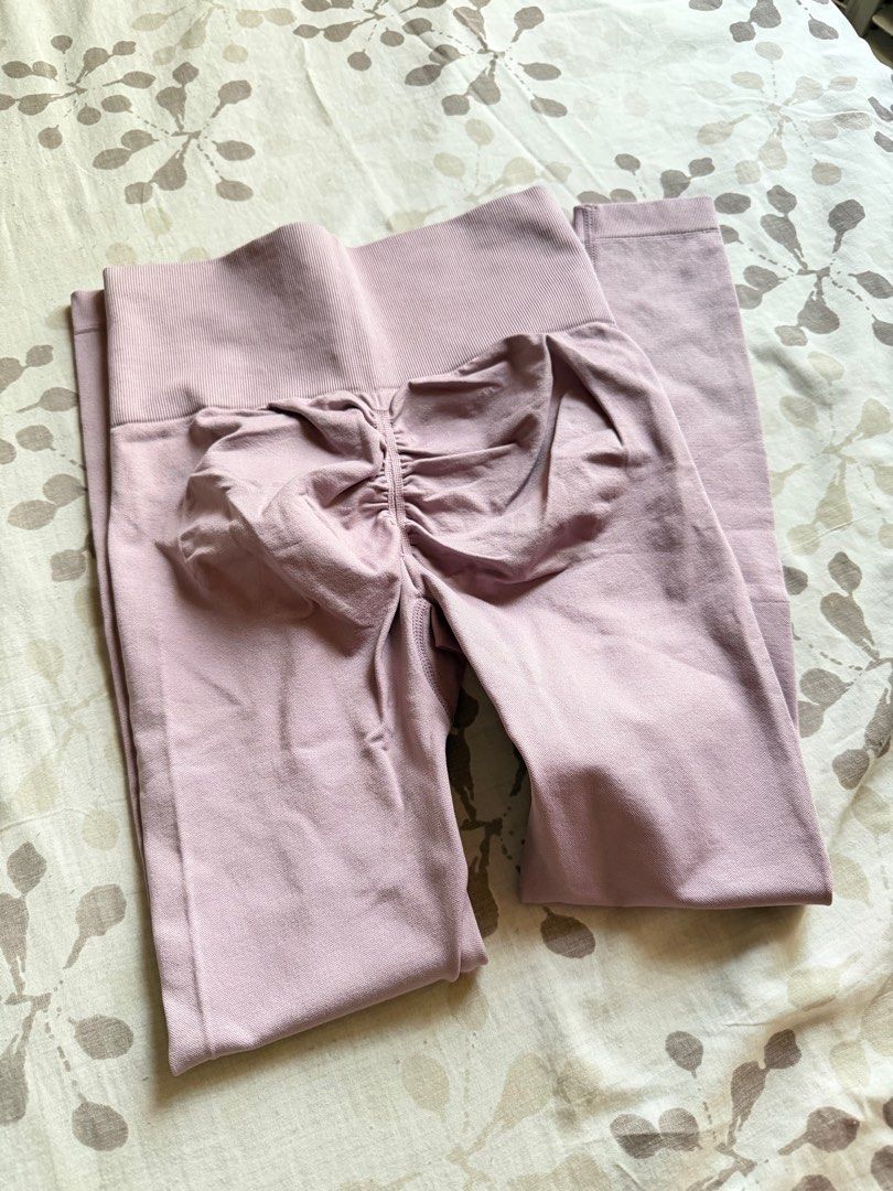 Trending Leggings (Category: Activewear) located in Quezon City. Submitted by nyeli (Listing ID 1404264768, Image 2). Description: Brand new Rfs: too many leggings.