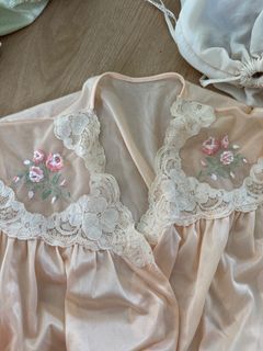 (Category: ) located in . Submitted by darling.preloved (Listing ID 1404190706, Image 1). Description: .