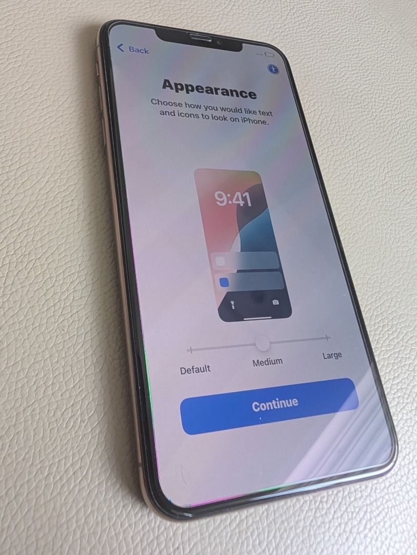 (Category: iPhone X Series) located in Singapore. Submitted by seekthetruth (Listing ID 1404237807, Image 1). Description: 256GB. very new. Used with screen protector and case since day 1. No box,no other accessories. Self collect from bedok home only.